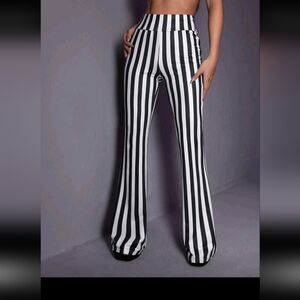 ROMWE Monochrome Striped Flare Pants